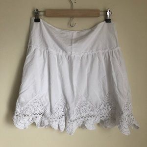 Old Navy White Crocheted Hem